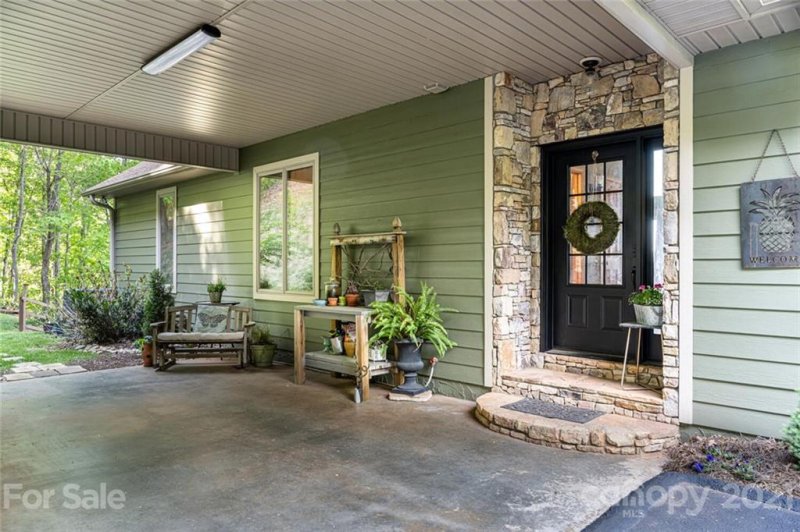 Property image 5 at 65 Gaston Mountain Road, Asheville, NC 28806