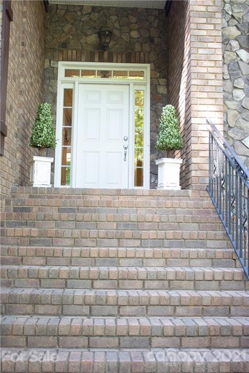 Property image 4 at 8930 Gosnell Drive, Charlotte, NC 28227