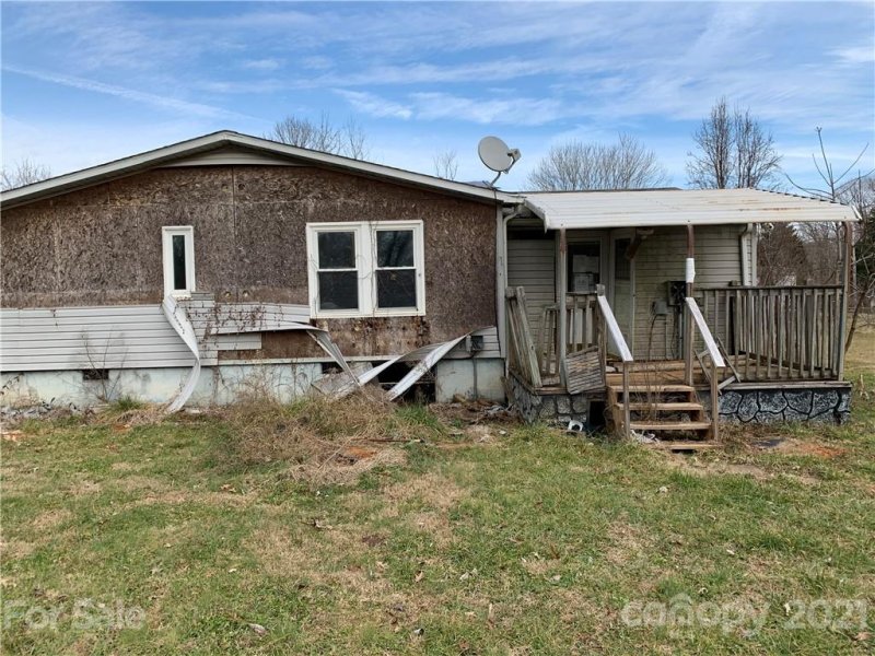 Property image 2 at 1377 Oakbrook Lane, Denver, NC 28037