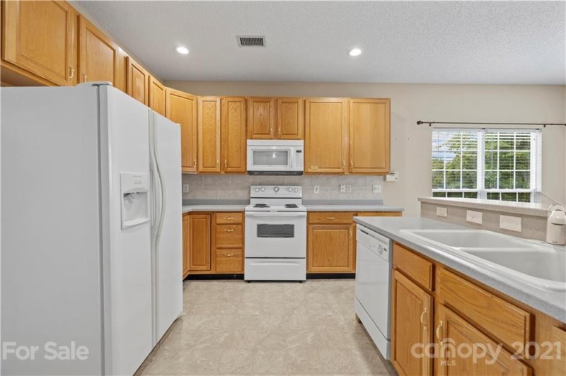 Property image 5 at 2324 Chicory Drive, Charlotte, NC 28213