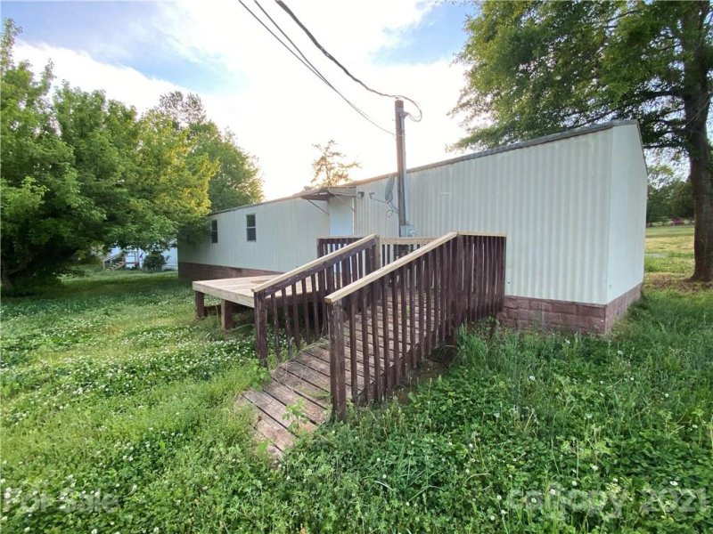 Property image 4 at 1065 Bexley Lane, Lincolnton, NC 28092