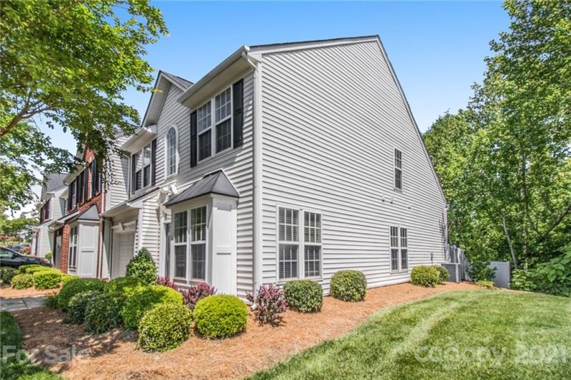 Property image 3 at 1886 Lookout Lane, Gastonia, NC 28054