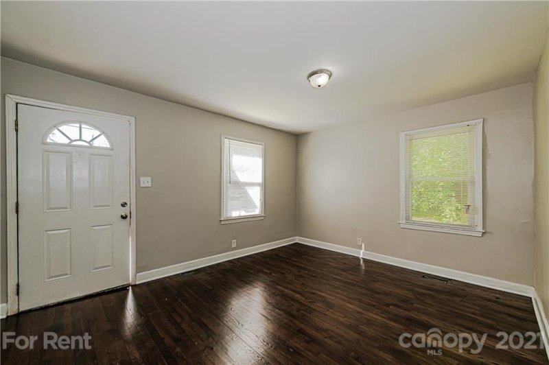 Property image 2 at 3429 Tappan Place, Charlotte, NC 28205