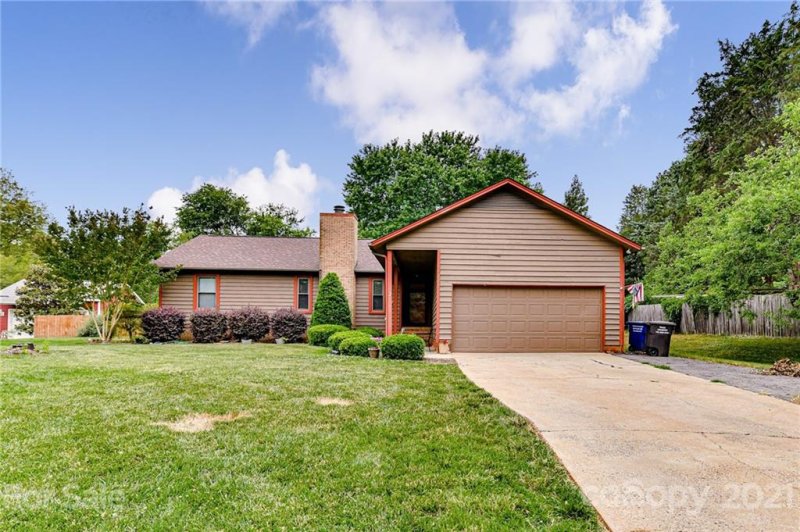 Property image 2 at 285 Elysian Drive, Mooresville, NC 28117