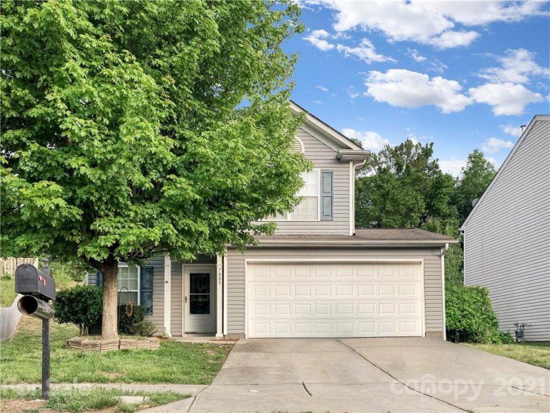 Property image 2 at 7809 Rabbits Foot Lane, Charlotte, NC 28217