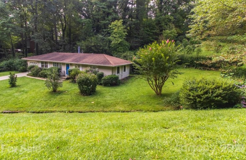 Property image 3 at 15 Ferncliff Drive, Asheville, NC 28805