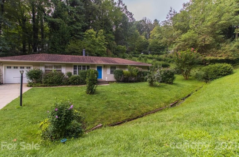 Property image 4 at 15 Ferncliff Drive, Asheville, NC 28805