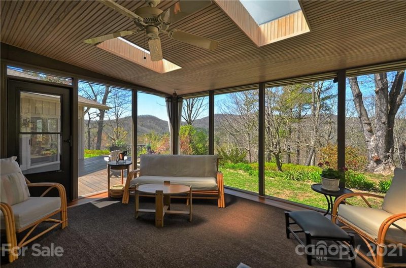 Property image 4 at 1412 Rambling Oaks Trail, Hendersonville, NC 28739