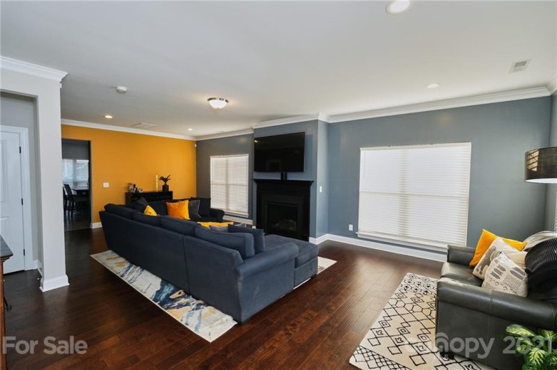 Property image 2 at 8708 Aspinwall Drive, Charlotte, NC 28216