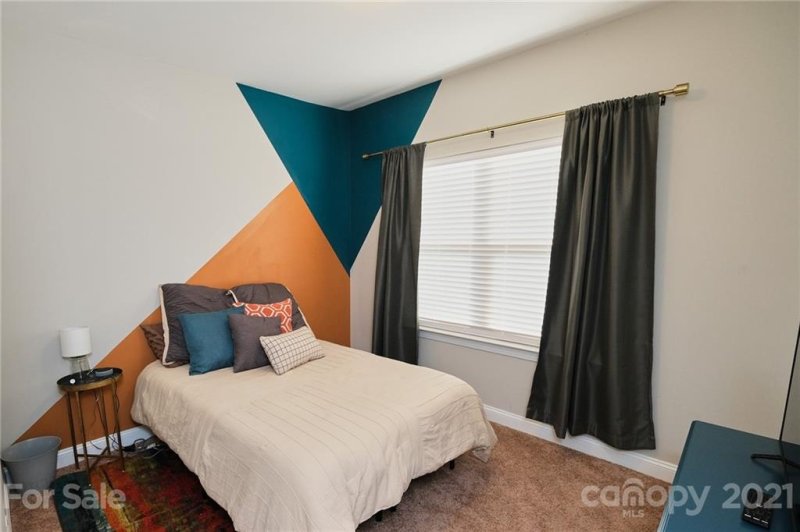 Property image 5 at 8708 Aspinwall Drive, Charlotte, NC 28216