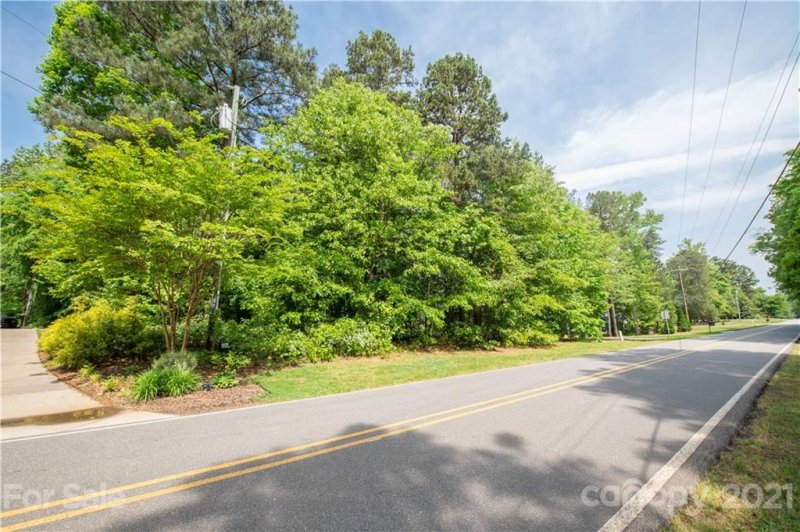 Property image 2 at 294 Mccrary Road, Mooresville, NC 28117