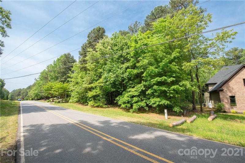 Property image 3 at 294 Mccrary Road, Mooresville, NC 28117