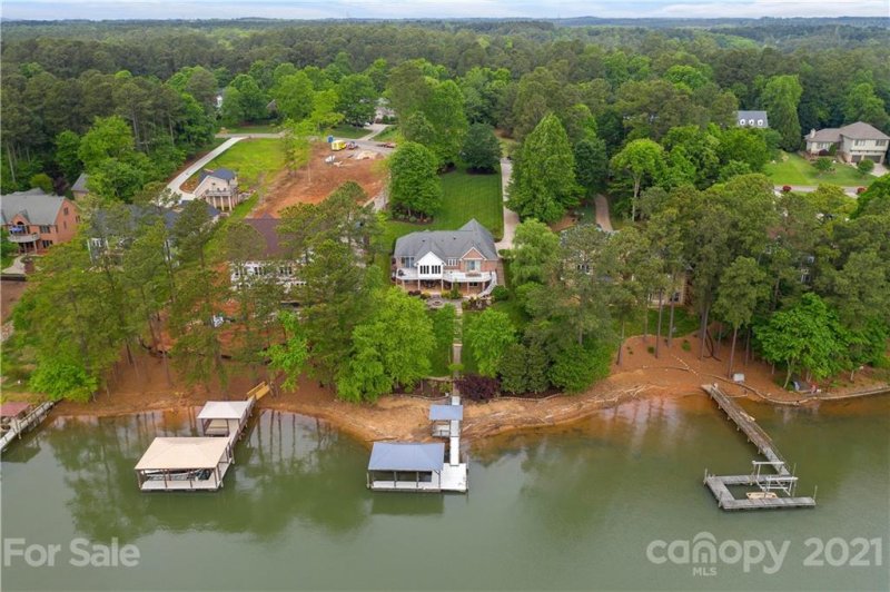 Property image 3 at 2558 Penngate Drive, Sherrills Ford, NC 28673