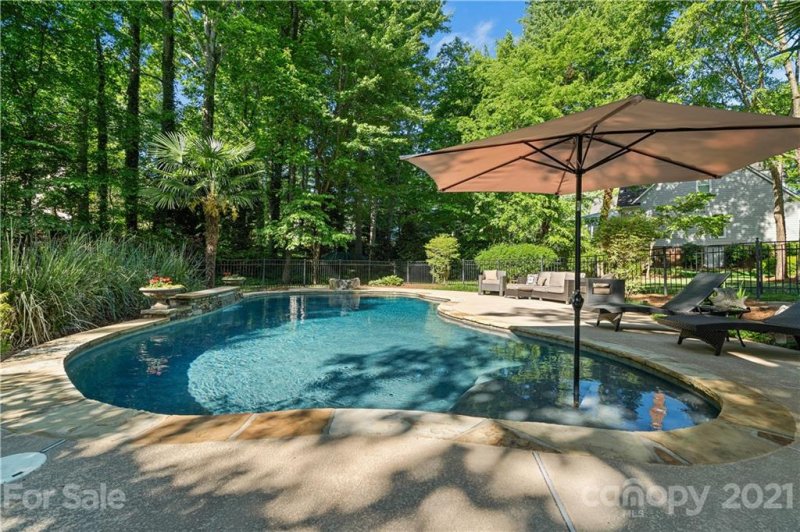 Property image 2 at 21101 Blakely Shores Drive, Cornelius, NC 28031