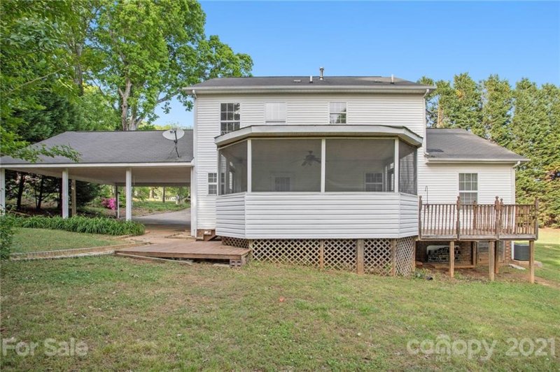 Property image 5 at 235 Crystal Circle, Mooresville, NC 28117