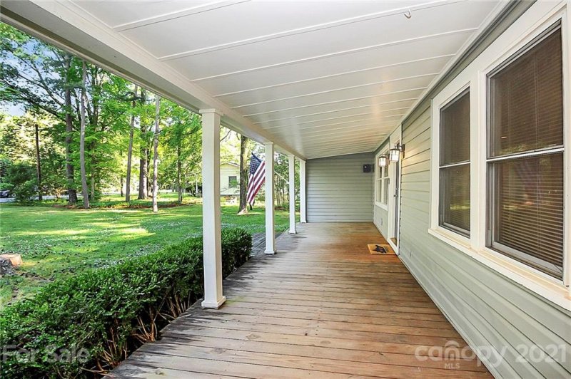 Property image 4 at 8623 Sharonbrook Drive, Charlotte, NC 28210