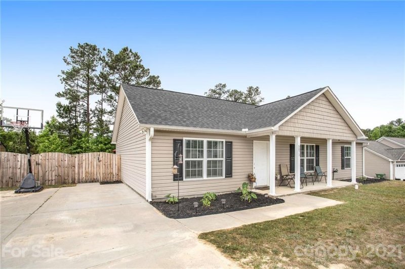 Property image 5 at 5071 Sedgefield Drive, Lancaster, SC 29720