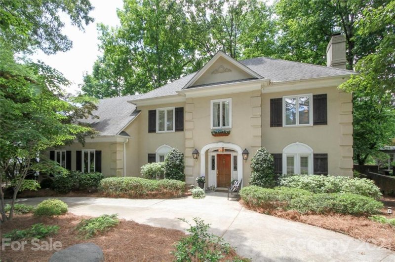 6546 Chestnut Grove Lane