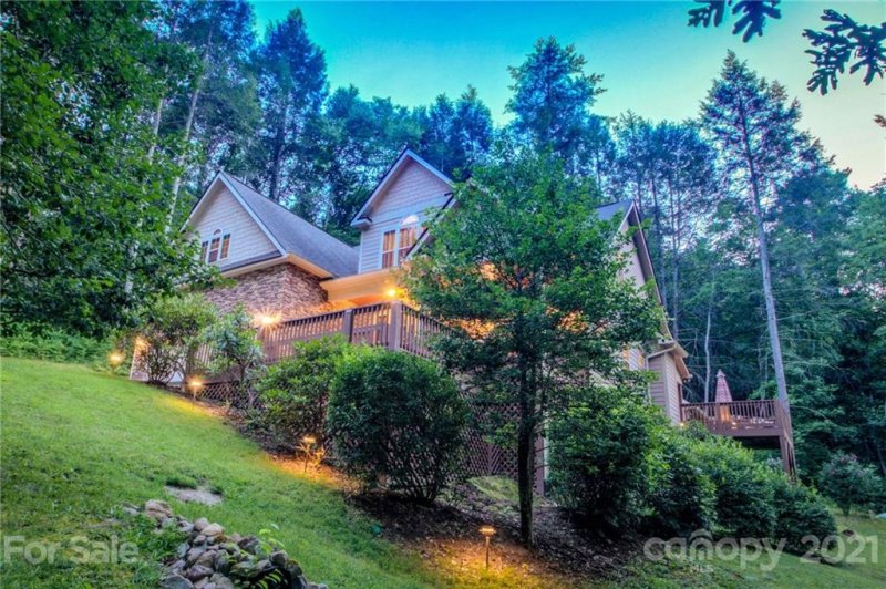 280 Bear River Lodge Trail