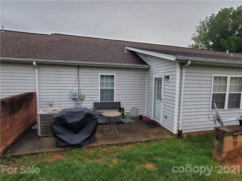 Property image 2 at 110 24th Street, Hickory, NC 28601