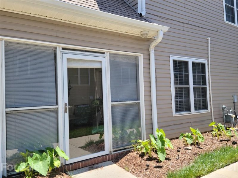 Property image 2 at 1613 16th Street, Hickory, NC 28601