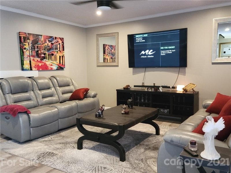 Property image 3 at 1613 16th Street, Hickory, NC 28601