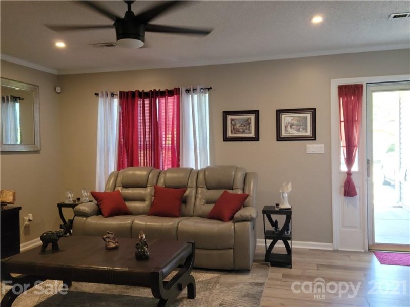 Property image 5 at 1613 16th Street, Hickory, NC 28601