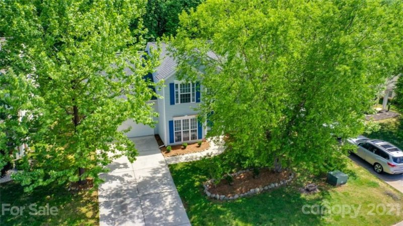 Property image 2 at 9306 Chastain Walk Drive, Charlotte, NC 28216
