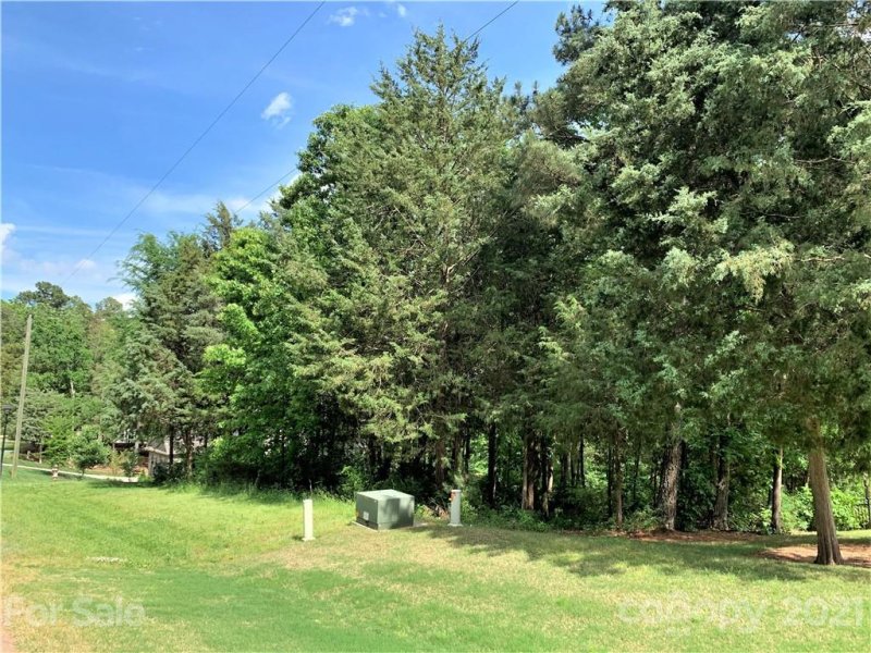 Property image 2 at 6881 Pine Moss Lane, Clover, SC 29710