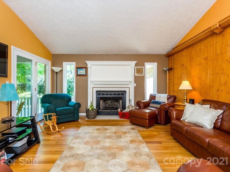 Property image 5 at 215 Vincent Place, Hendersonville, NC 28739