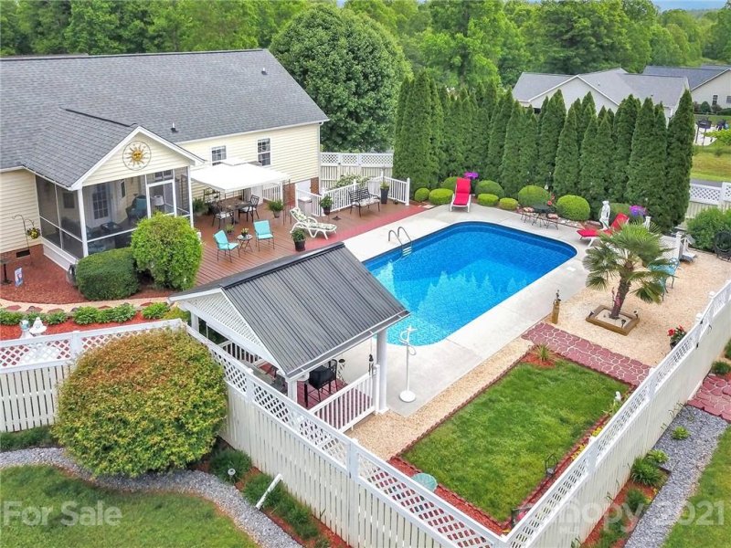 Property image 3 at 1122 Courtney Cove Court, Gastonia, NC 28052