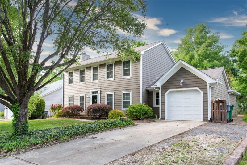 Property image 2 at 6827 Oldecastle Court, Charlotte, NC 28277