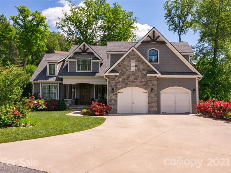 Property image 2 at 220 Firefly Cove, Lake Lure, NC 28746