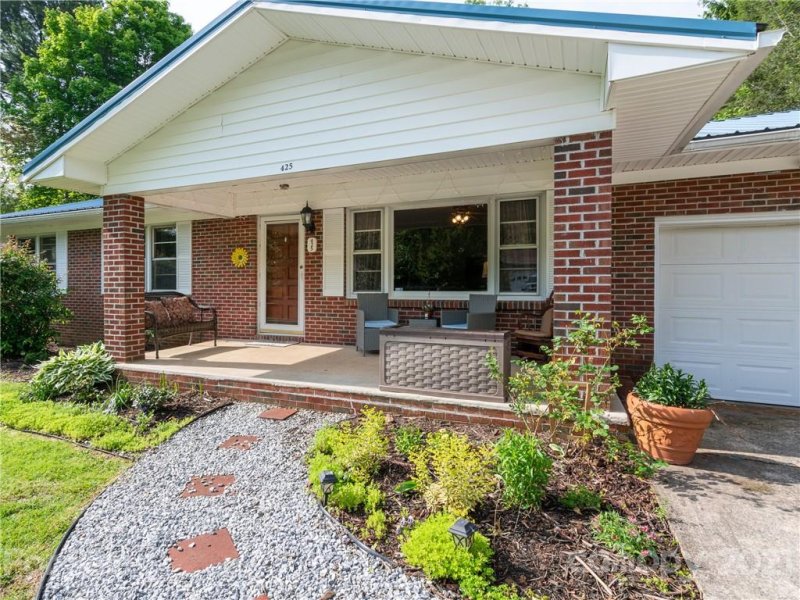 Property image 4 at 425 N Harper Drive, Hendersonville, NC 28791