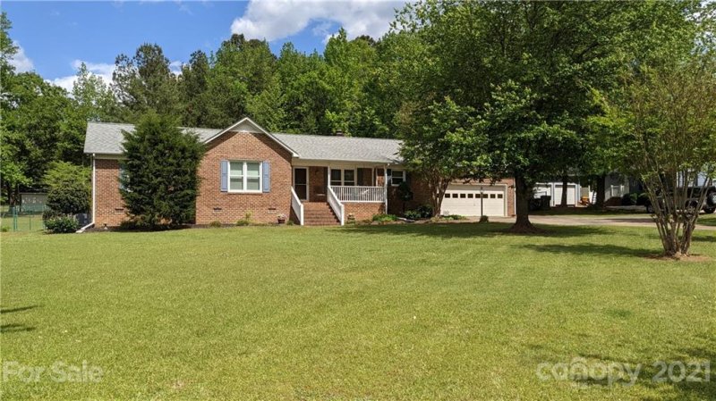 2552 Lazy Oak Drive