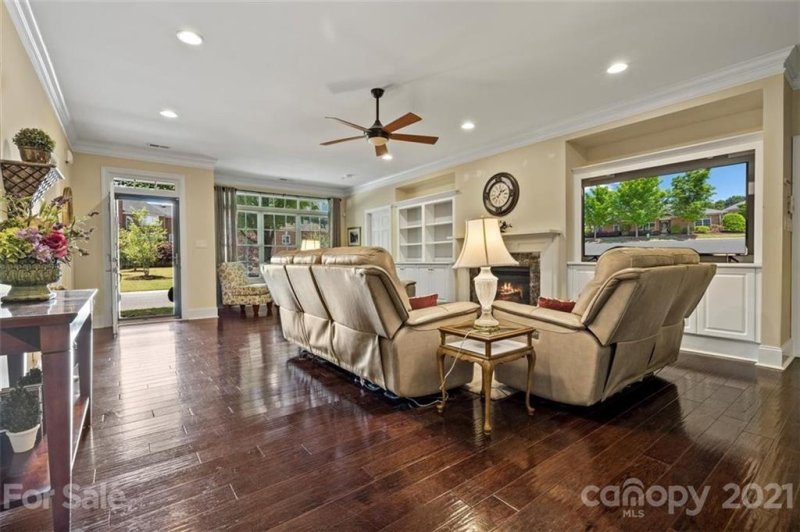 Property image 5 at 302 Shinnecock Lane, Fort Mill, SC 29708