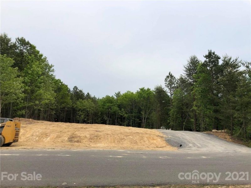 2225 Pinnacle View Drive