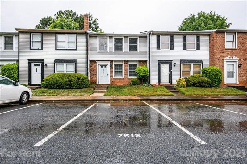 7515 Holly Grove Court