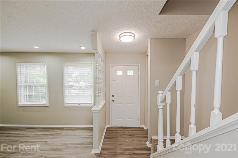 Property image 3 at 7515 Holly Grove Court, Charlotte, NC 28227