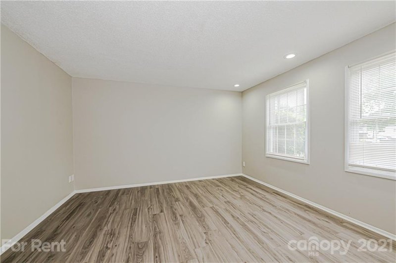 Property image 4 at 7515 Holly Grove Court, Charlotte, NC 28227