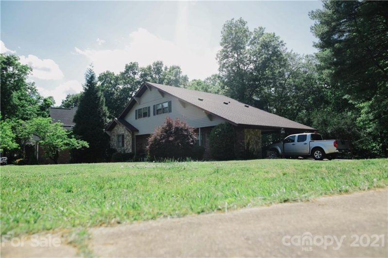 Property image 2 at 64 Old Field Road, Taylorsville, NC 28681