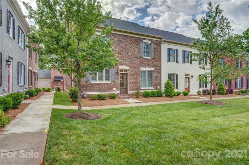 Property image 3 at 413 Nobles Way, Belmont, NC 28012