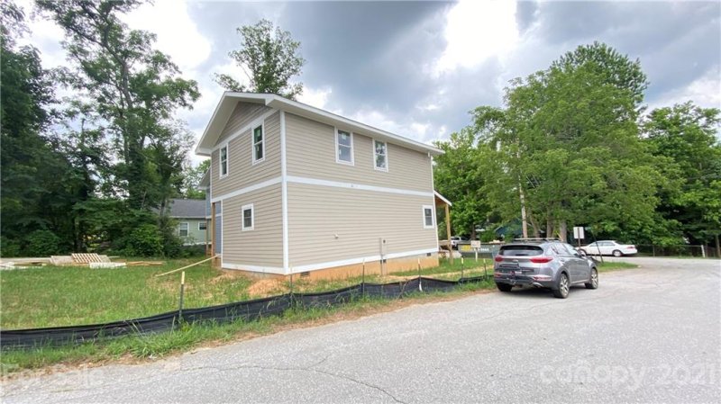 Property image 3 at 10 Rose Street, Asheville, NC 28803