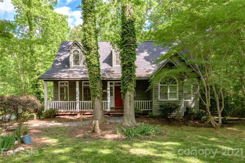 Property image 2 at 712 Lochaven Road, Waxhaw, NC 28173