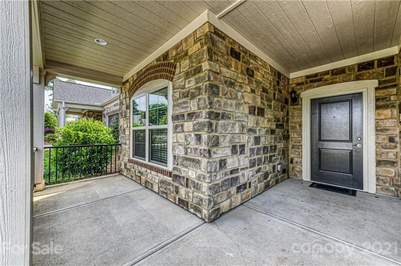 Property image 2 at 8109 Parknoll Drive, Huntersville, NC 28078