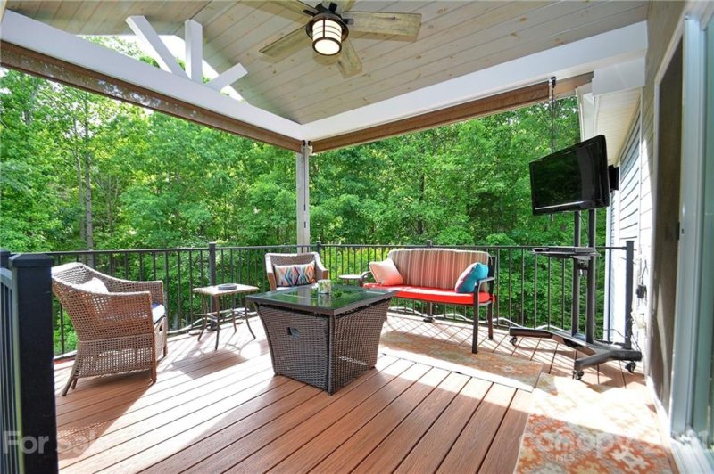 Property image 4 at 121 Purple Finch Lane, Mooresville, NC 28117