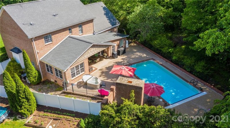 Property image 2 at 570 River Haven Drive, Taylorsville, NC 28681