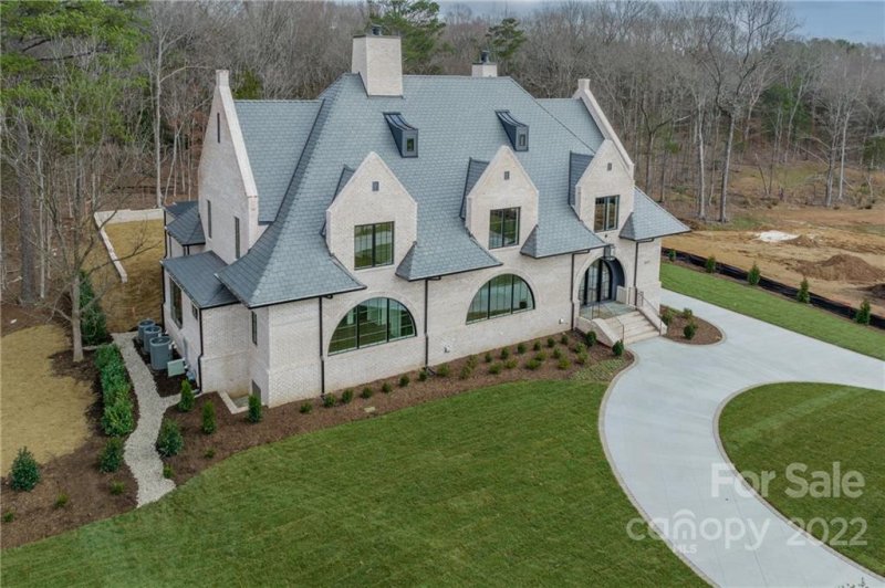 Property image 2 at 8011 Litaker Manor Court, Charlotte, NC 28270
