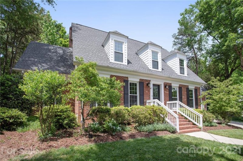 Property image 3 at 5324 Newgate Court, Charlotte, NC 28226