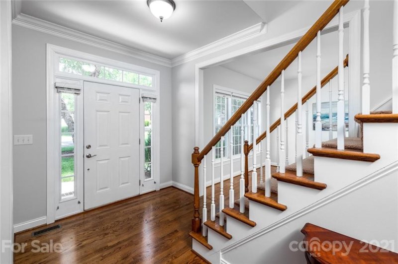 Property image 2 at 10441 Foxdale Court, Charlotte, NC 28277